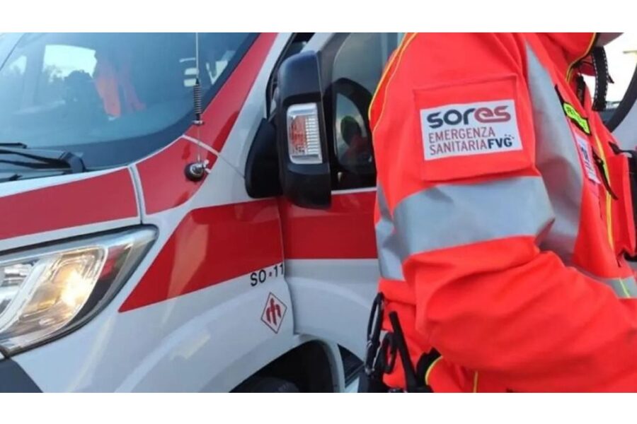 Fanno parte di una comitiva austriaca arrivata ieri; per nove soccorso in ospedale