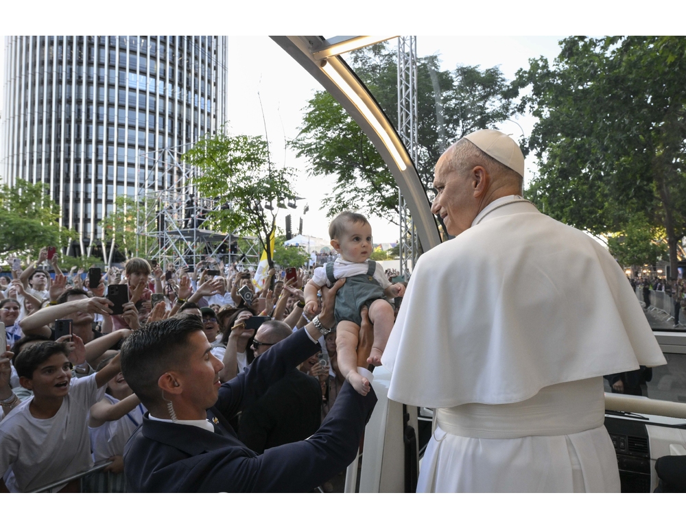 Un milione e 200mila fedeli alla messa del Papa a Madrid
