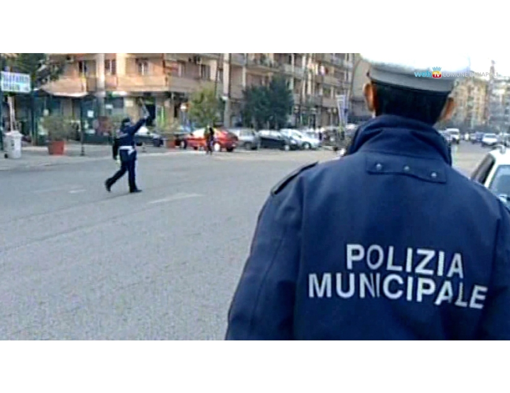 Uomo investito ed ucciso da uno scooter in via Caracciolo a Napoli
