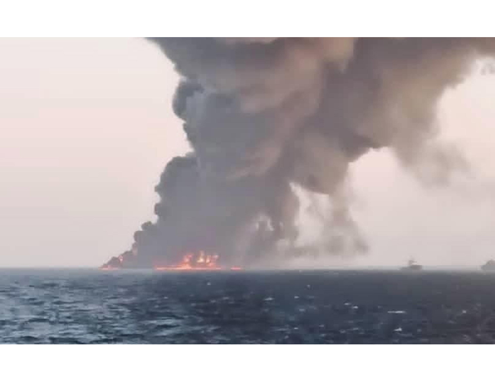 Usa lanciano missile contro nave, ‘voleva aggirare il blocco all’Iran’