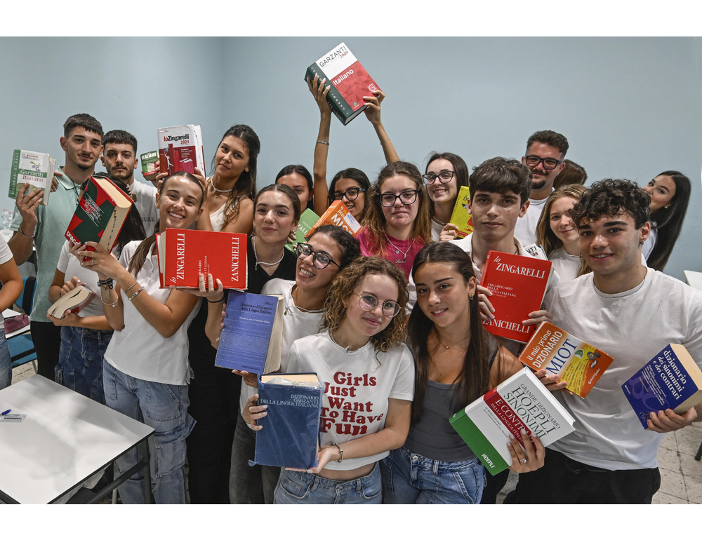 Valditara, ‘vivete la maturità rimanendo fedeli a voi stessi’