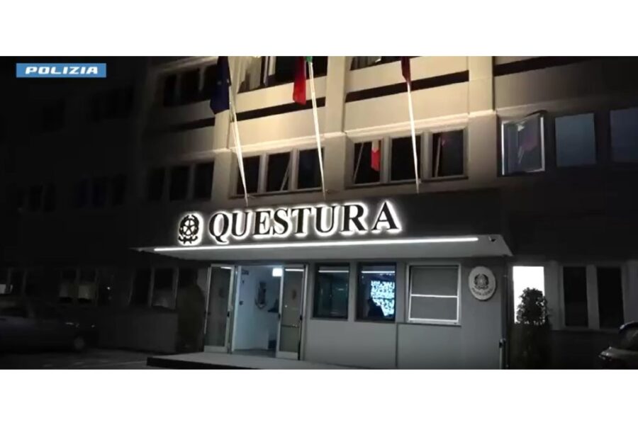 Oltre 200 agenti eseguono ordinanza del Gip