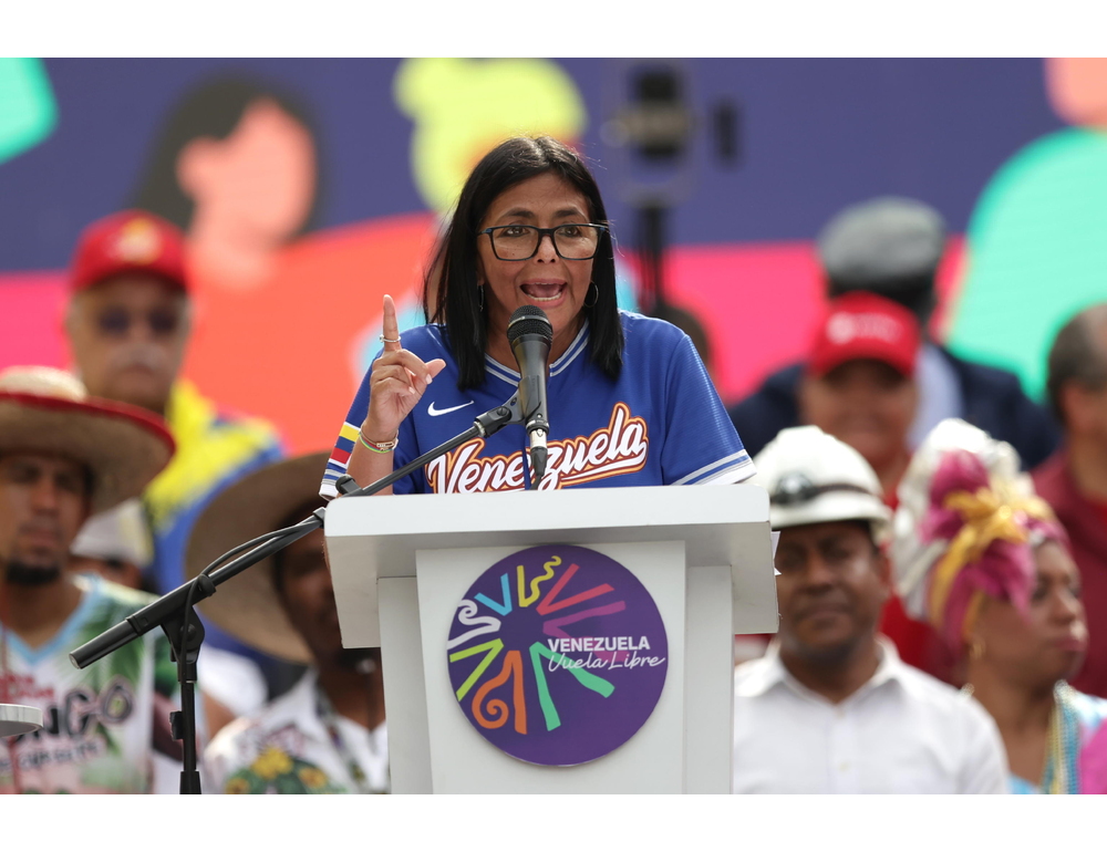 Venezuela, Delcy Rodríguez silura un ex fedelissimo di Maduro e la figlia di Chávez