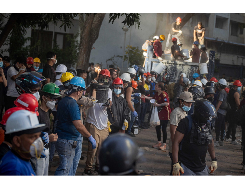 Venezuela, un ragazzo di 11 anni ritrovato vivo tre giorni dopo i terremoti