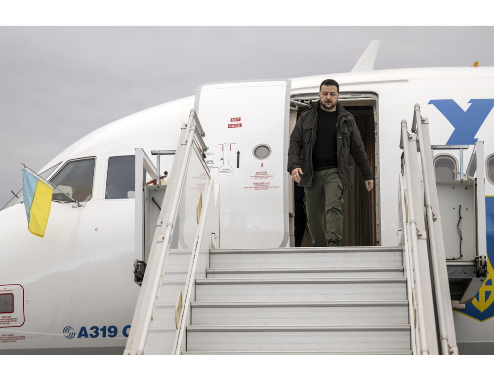 Zelensky arrivato a Londra, ‘l’Europa deve essere forte, partecipi ai negoziati’