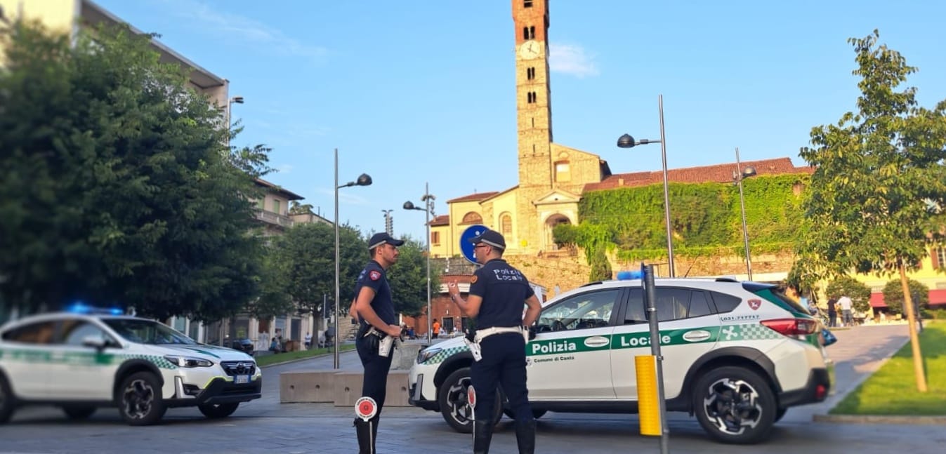 Espulso, torna in Italia e guida senza patente un’auto sequestrata. Arrestato a Cantù