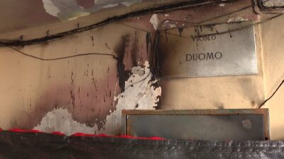 Incendio della notte in vicolo Duomo a Como, indagini sulla causa