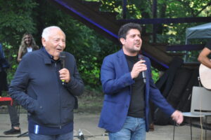 Emozioni ad Anzano, Carroccia in concerto con le canzoni di Mogol e Battisti