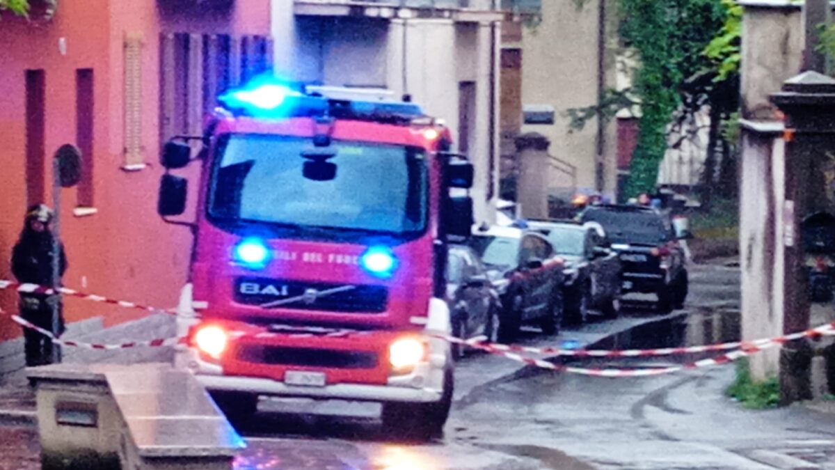 Esplosione di petardi a Villa Guardia, 15enne ferito in modo grave