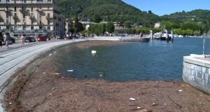 lungolago di Como sporco