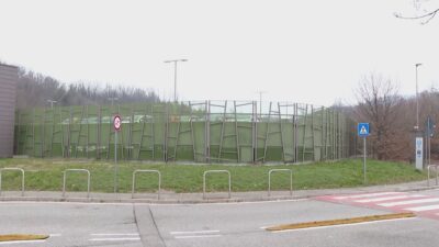 “Più parcheggi per l’ospedale Sant’Anna”. La Uil ha consegnato una petizione con 850 firme