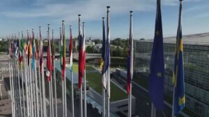 L’eurodeputato Maran a Como: “Difendiamo l’auto dagli altri, non dalle politiche green”