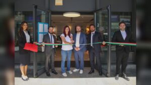 Acinque, riaperto dopo i lavori lo sportello di via Einaudi a Como