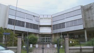 Chiusura “Corridoni” e Salita Cappuccini. Politica e famiglie: “Rispettiamo il Tar ma scelta errata”