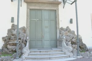 Villa Geno, oggi l’apertura delle buste. Aggiudicato il terreno, per l’immobile bisogna aspettare
