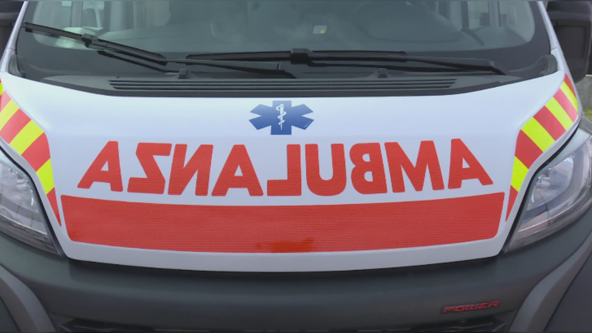 Como, incidente in via Piave tra auto e moto. Feriti un 45enne e un 13enne. Traffico bloccato