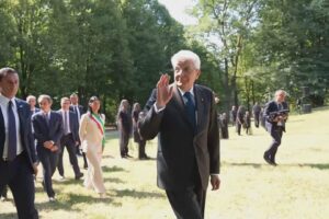 Seveso, 50 anni dal disastro. Mattarella e le istituzioni al Bosco delle Querce