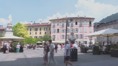 Piazza Volta e via Garibaldi, movida fuori controllo. Weekend di caos e risse