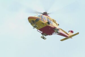Escursionista cade sulla montagna a Brunate. Per i soccorsi utilizzati la funicolare e l’elicottero