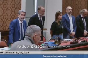 Il consiglio comunale ricorda la bimba annegata. Cappelletti: “Impariamo da questa tragedia”