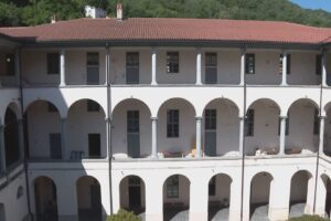 Como: corso di Farmacia all’Insubria. Accesso libero e tirocinio sul territorio