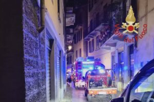 Bellagio, fiamme nella camera di un b&b. Intervento dei vigili del fuoco in via Stanga