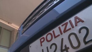 Spaccio, denunciati un 24enne tunisino e un 33enne nigeriano. Addosso avevano droga e contanti