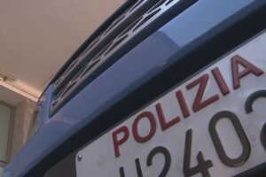 Spaccio, denunciati un 24enne tunisino e un 33enne nigeriano. Addosso avevano droga e contanti