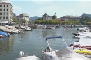 Dai bollini agli Ncc, rivoluzione dei posti barca a Como. Approvato il nuovo regolamento, Rapinese: “Ciaone ai buttadentro”
