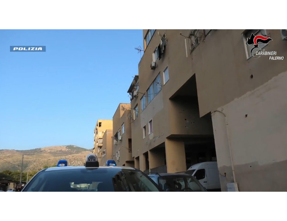 ++ Hanno terrorizzato Palermo per mesi, in cella la banda dei kalashnikov ++