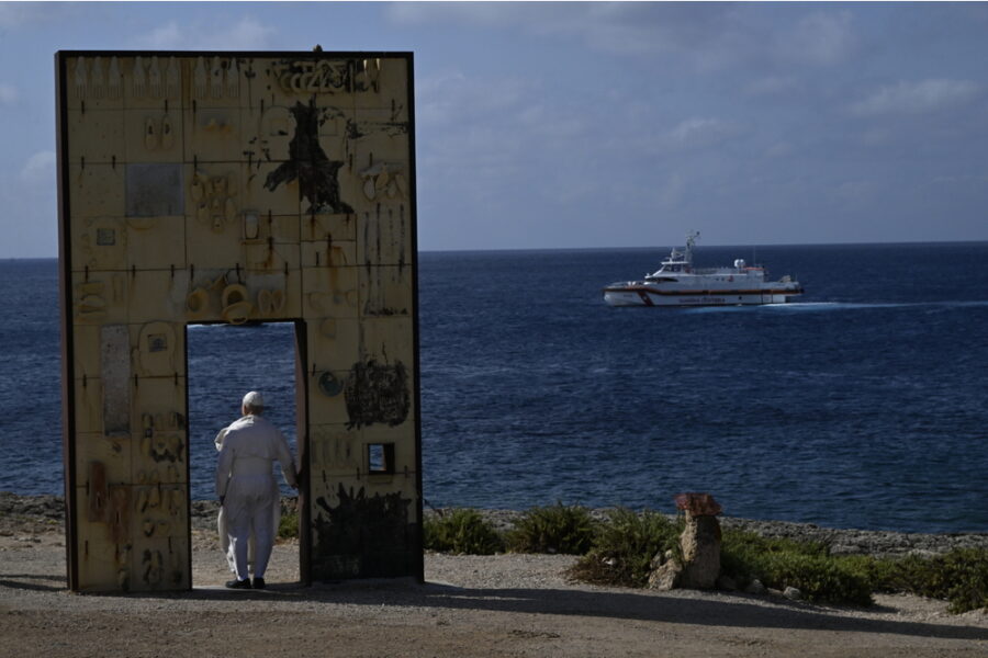'Accogliere e integrare i migranti in piani di sviluppo'