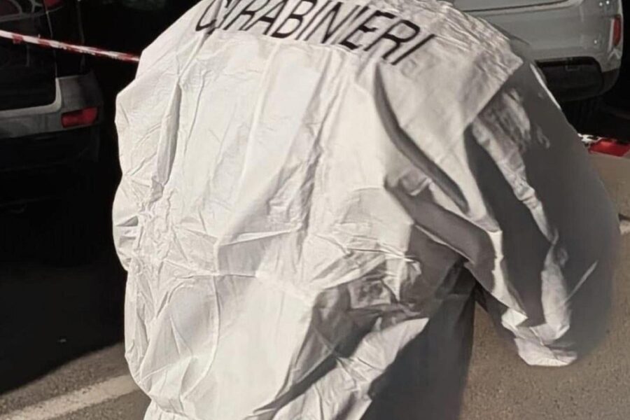 Il delitto nella tarda serata di ieri. Un 35enne portato in caserma dai carabinieri