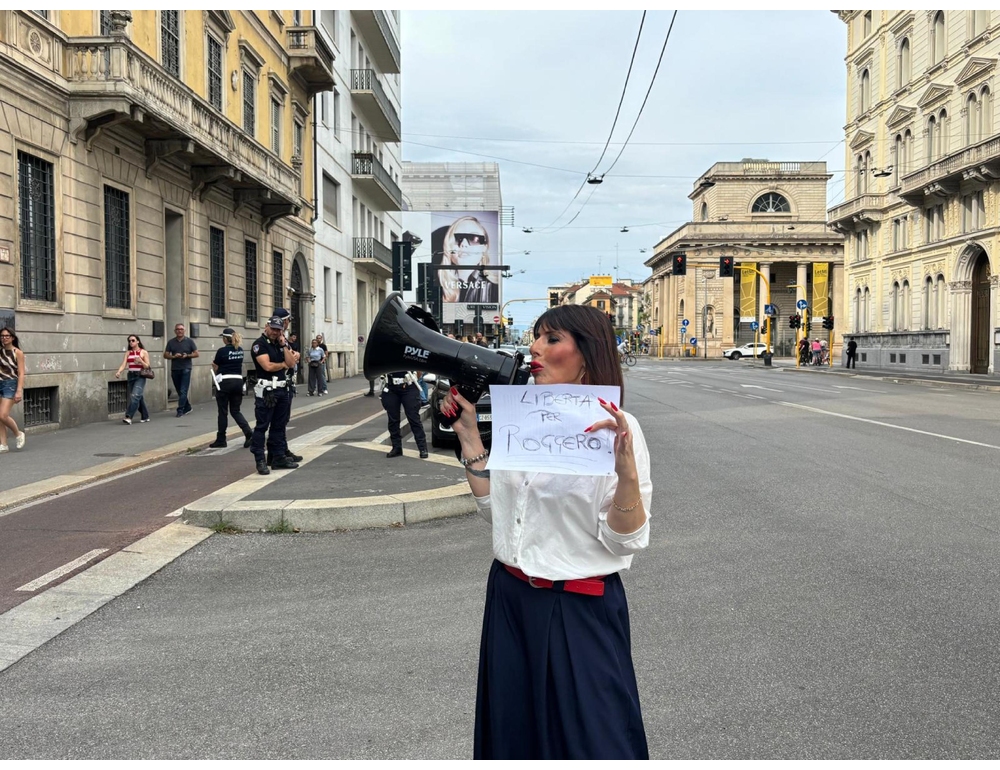 A Milano annunciato corteo per Roggero ma si presenta solo l’organizzatrice