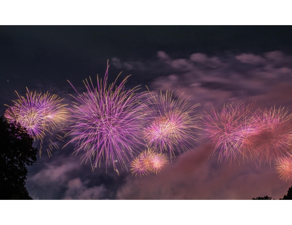 Aereo in atterraggio a Chicago urta fuoco d’artificio del 4 luglio, nessun danno