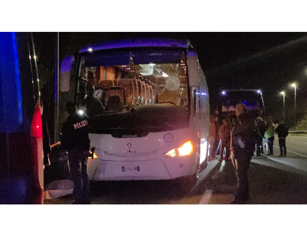 Agguato al bus, legale Pellecchia ‘nessuna certezza che abbia lanciato il sasso’