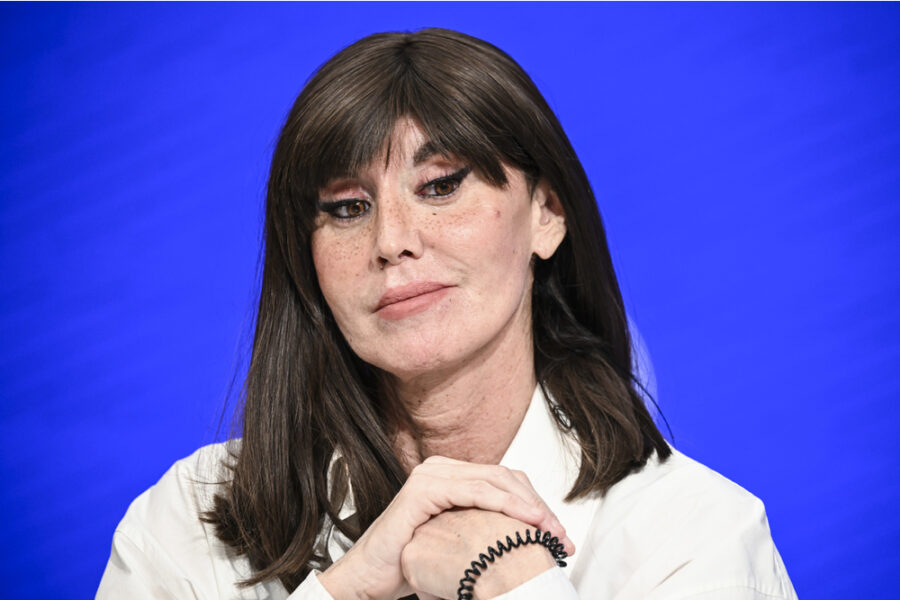 Esami anche a gennaio. La ministra Bernini firma il decreto