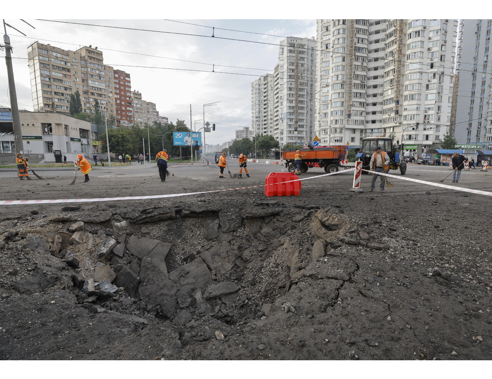 Attacco russo notturno su Kiev, due morti
