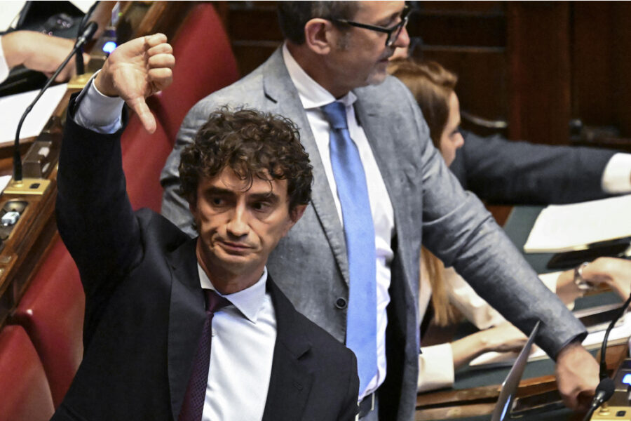 L'invettiva del capogruppo FdI alla Camera contro le opposizioni