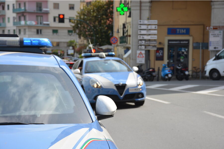 Sul posto la Polizia che sta cercando di ricostruire l'accaduto
