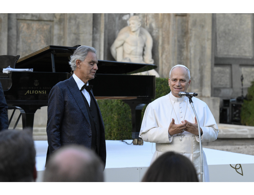 Bocelli canterà per il Papa, il 29 luglio a Castel Gandolfo