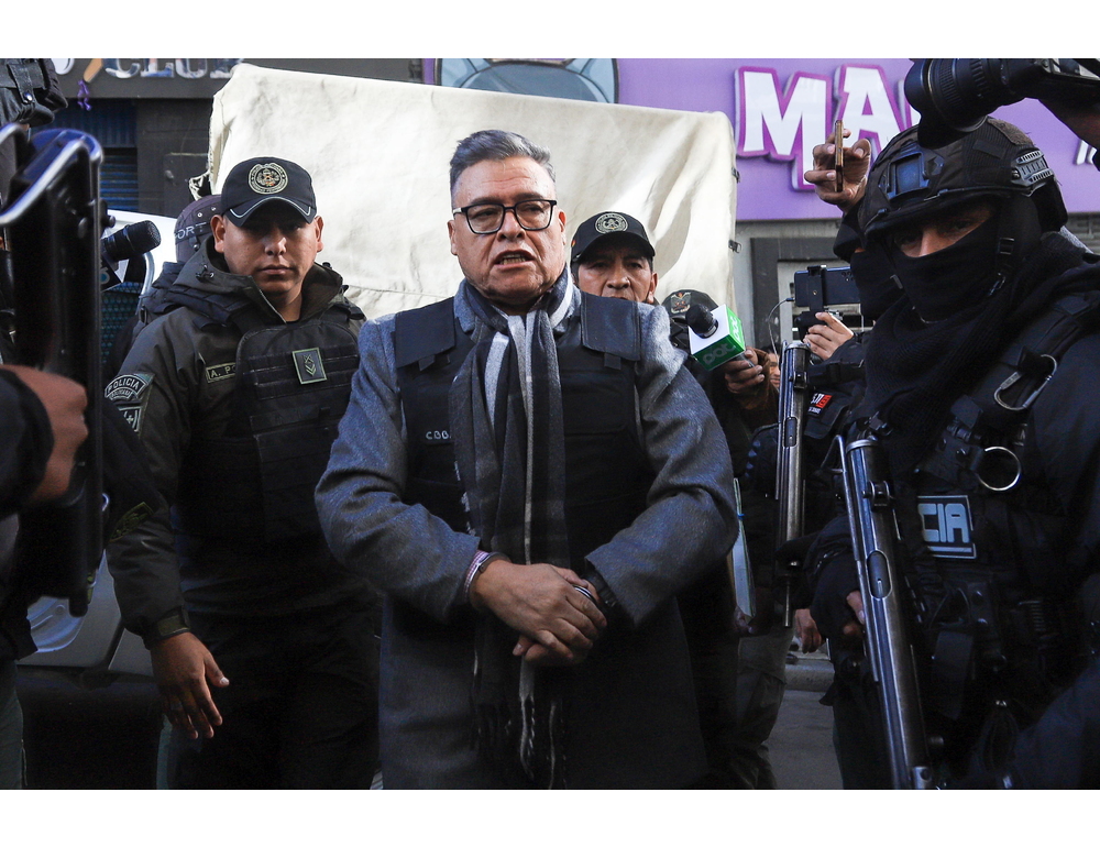 Bolivia, domiciliari per l’ex capo dell’Esercito accusato del golpe del 2024