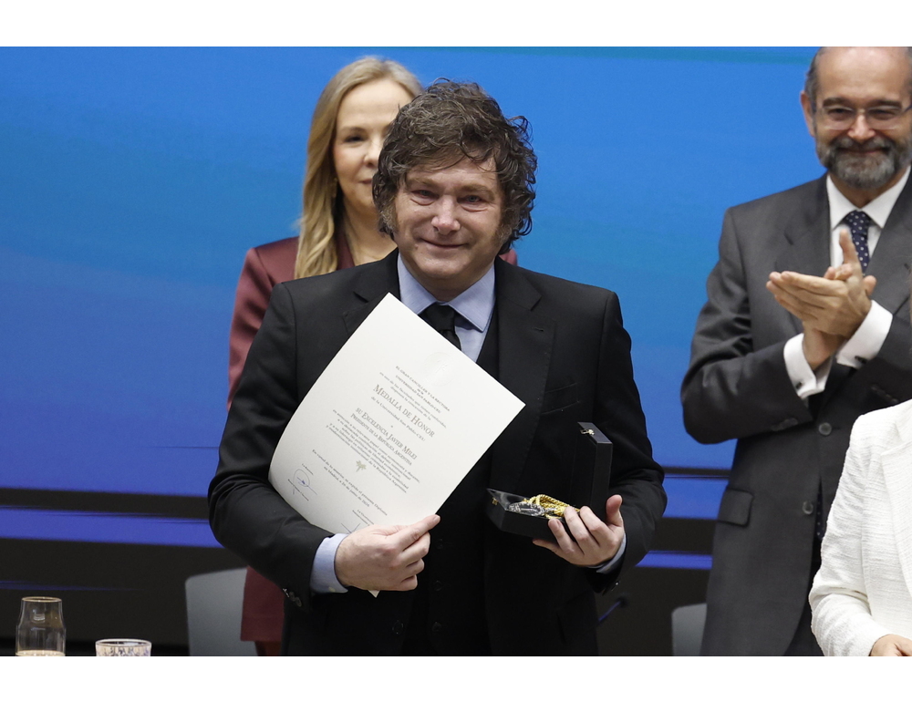 Brasile, il governatore di San Paolo conferirà la massima onorificenza a Milei