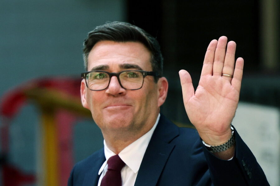 Neo leader laburista britannico promette svolta. E dice basta a guerra tra fazioni