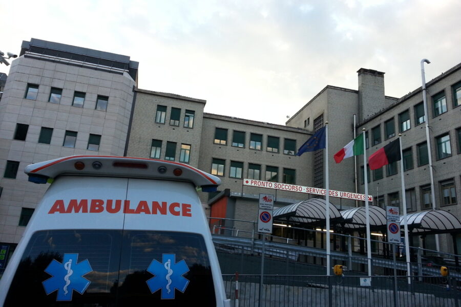 Incidente in Valle d'Aosta. Trasferito all'ospedale Regina Margherita di Torino