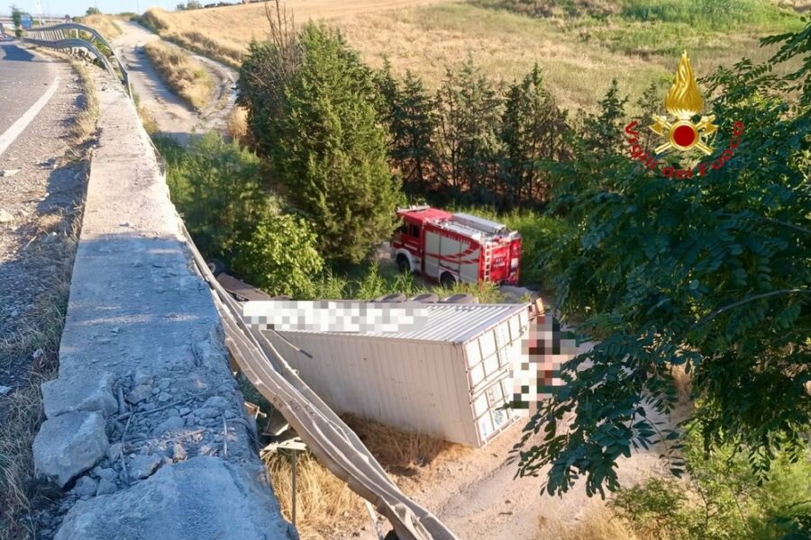 L'incidente lungo la strada statale 7