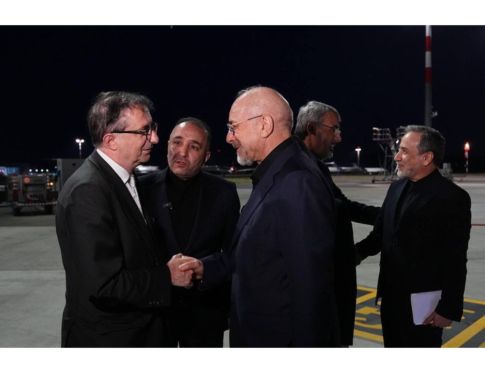 Capo negoziatore iraniano agli Usa: ‘Hormuz apre solo con gli accordi iraniani’