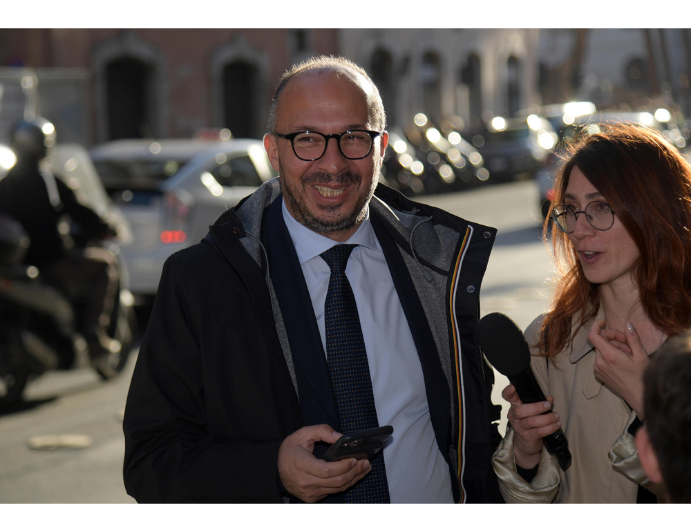 Cartoline antimafia a Palermo, autori Faraone e gruppo di Italia Viva