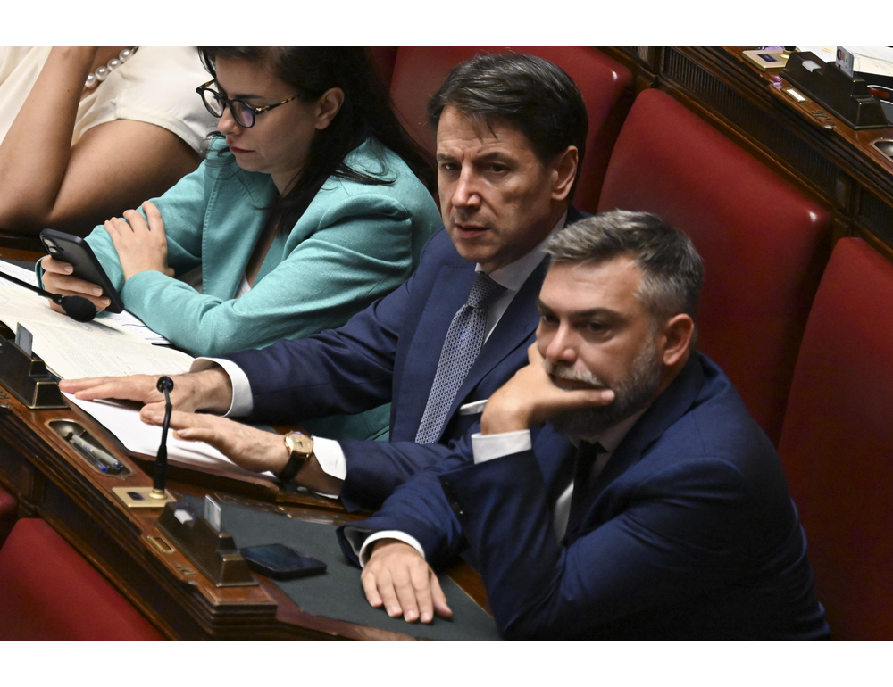 Conte, non vi permetteremo di confondere colle Quirinale con colle Oppio