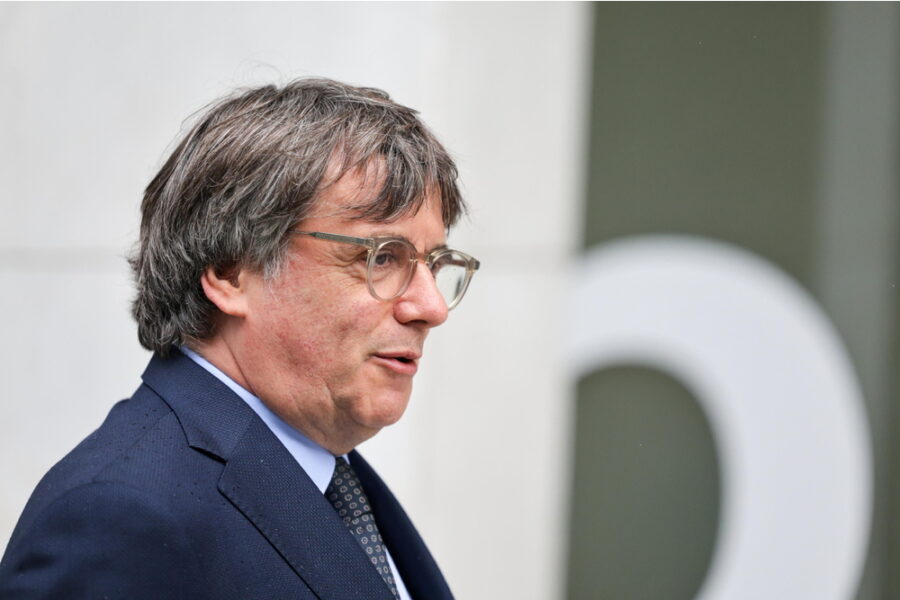 La legge spagnola consentì al premier spagnolo di ottenere i voti per l'investitura