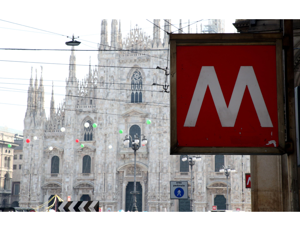 ‘Cosa guardi? Sono uomo e musulmano’, e sfregia ragazza a Milano
